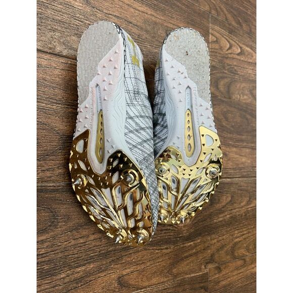 Unisex Under Armour HOVR Shakedown Track Shoes Gray w Gold Spikes & Logo M7.5 W9 - Picture 9 of 10